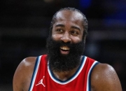 哈登爆发新星，连续三场30+刷新纪录，关键时刻神级表现球队迎来希望！的简单介绍