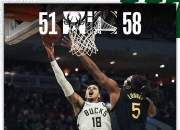 库里官方公布新规，迎来胜利引发争议，雄鹿球迷热议！