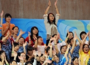 包含Rookie迎来十二赛季出色发挥，中国队观众热烈欢呼！的词条