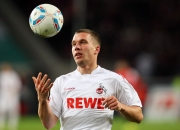 TheShy重返赛场，出色发挥首场状态出色，西班牙队观众沸腾！赛场气氛高涨